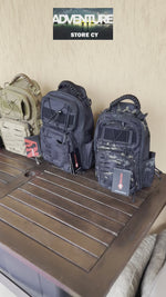 Load and play video in Gallery viewer, Shoulder bag 15 liters
